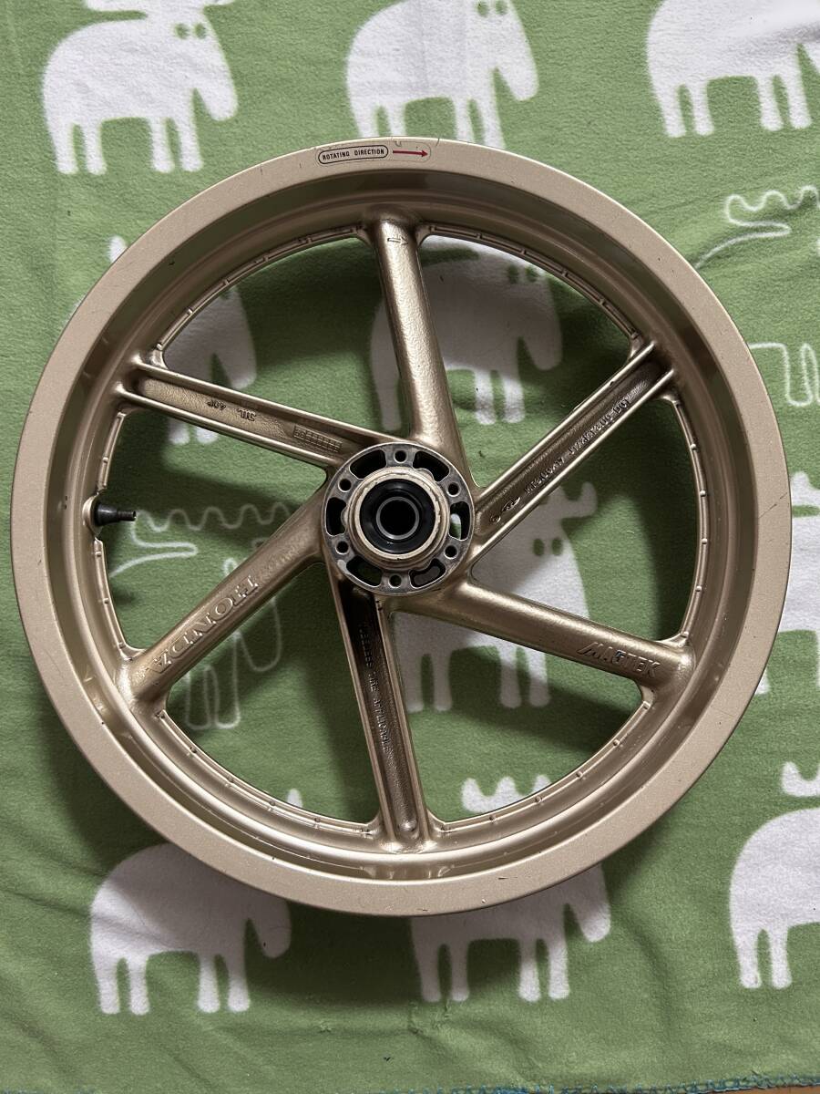 NSR250R RVF400 17インチリアホイール用 FRPホイールカバー MC28 NC35 検索)プロアーム ガルアーム MC21 NC30 wheel cover ホンダ プロアーム 17インチ ホイールカバー NSR250 (MC28) RVF400