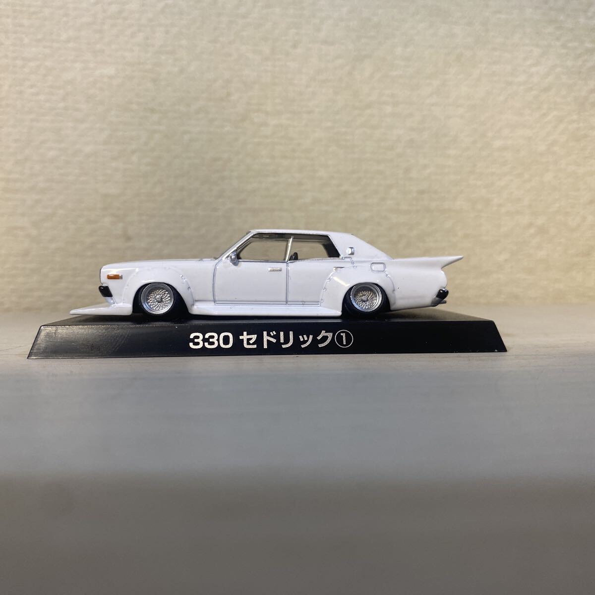 トミカ 黒箱 日本製 高島屋特注 日産 セドリック ワゴン 1Eホイール 美