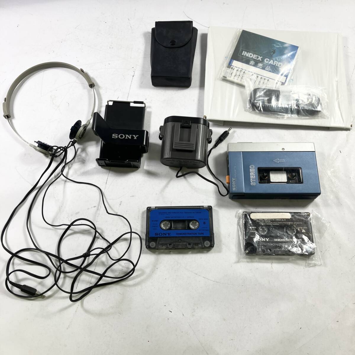 ☆超激レア！！SONY 初代ウォークマン用ヘッドホン MDR-3L2 奇跡的状態