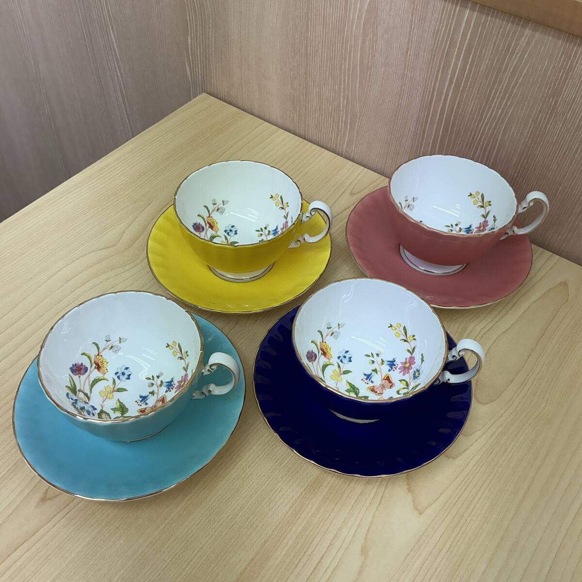 廃盤品【AYNSLEY エインズレイ】コテージガーデン/カップ&ソーサー