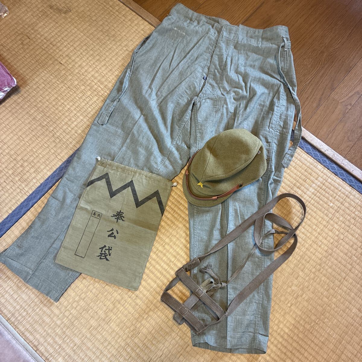 肋骨服 短袴 乗馬ズボン 歩兵科 明治期 陸軍 将校 士官 大日本帝国の