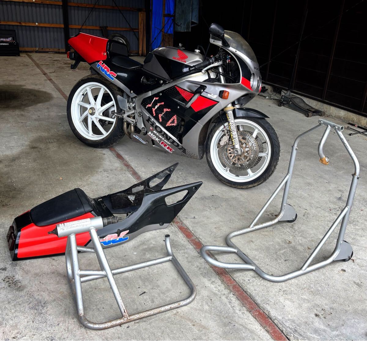 ☆即決☆VFR400R NC30 V4 SEEDカラー 1683の落札情報詳細 - Yahoo