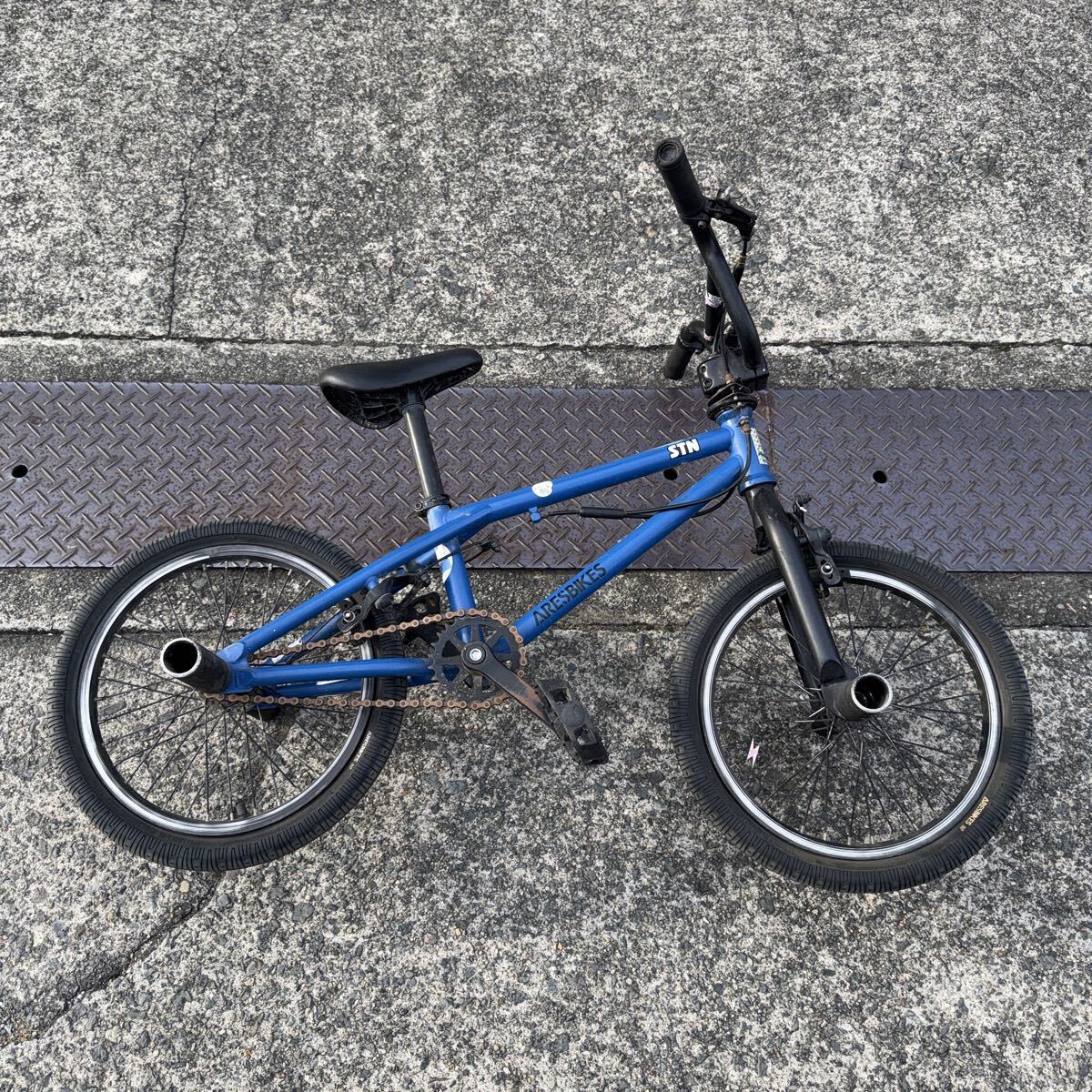 マウンテンピストバイク GAMBLE FOLK BY ARESBIKES. 26インチディスク