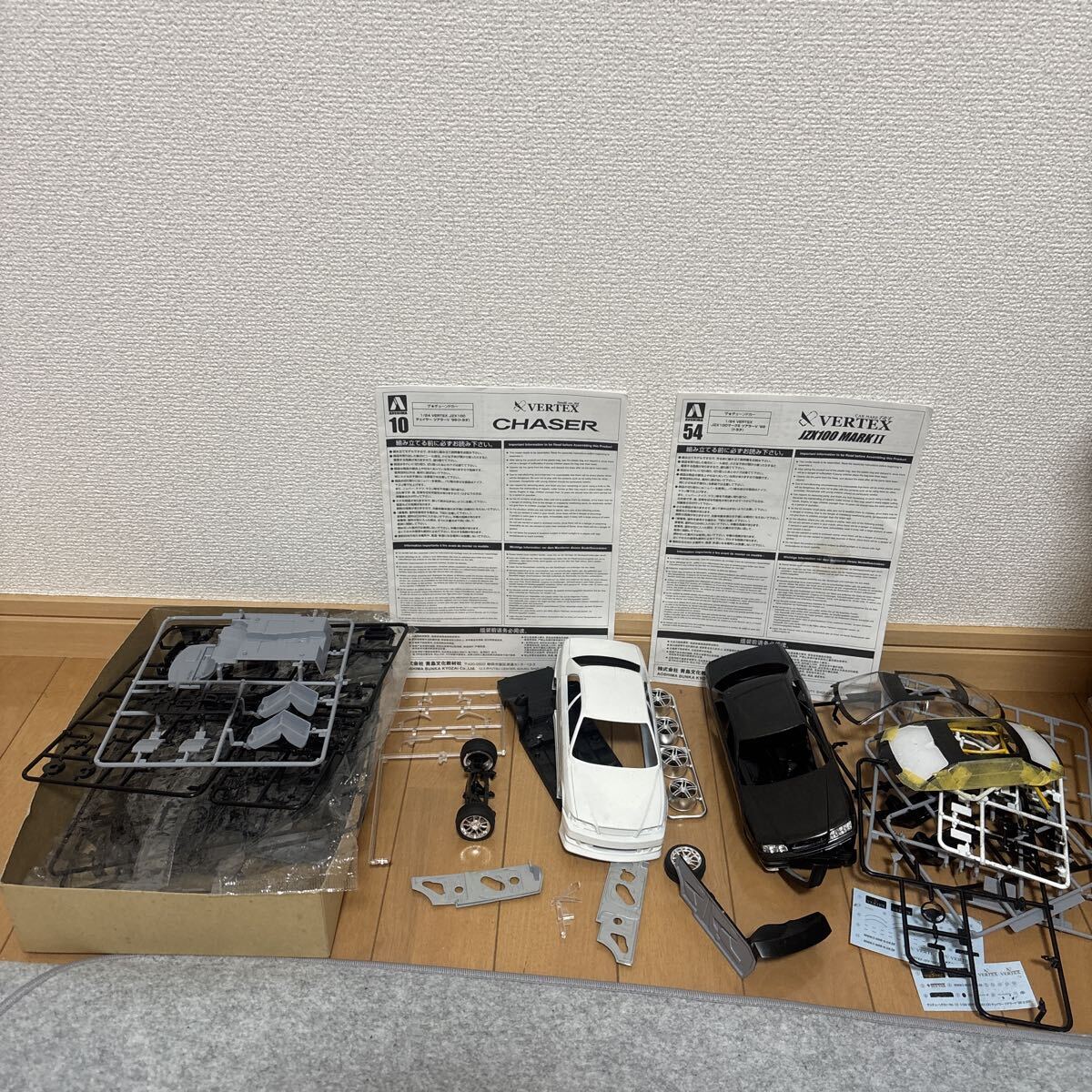 新品】【完成品】アオシマ 1/24 JZX100 チェイサー ツアラーV VERTEX