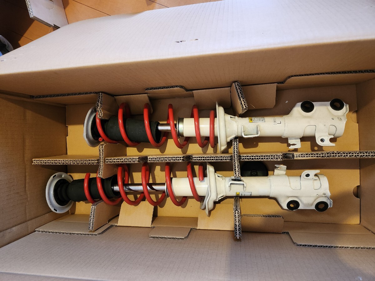ホンダGE8フィットRS純正MODULO(モデューロ)サスペンションキット