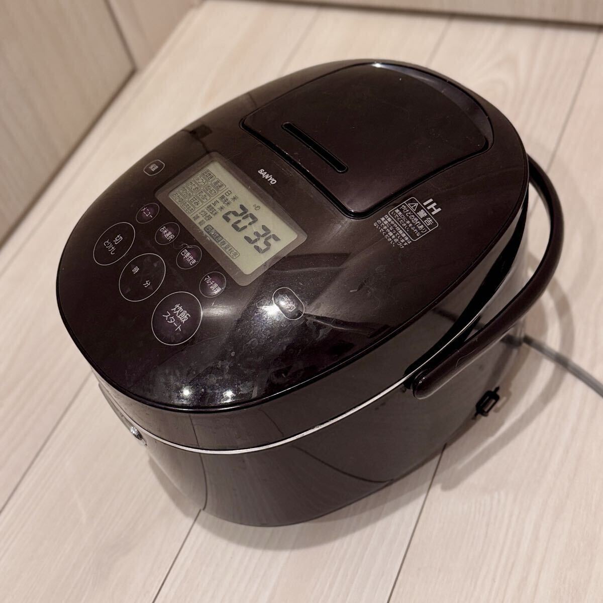 ジャンク品】昭和 タイガー 炊飯ジャー JNQ-0720 直接加熱式 ジャンク
