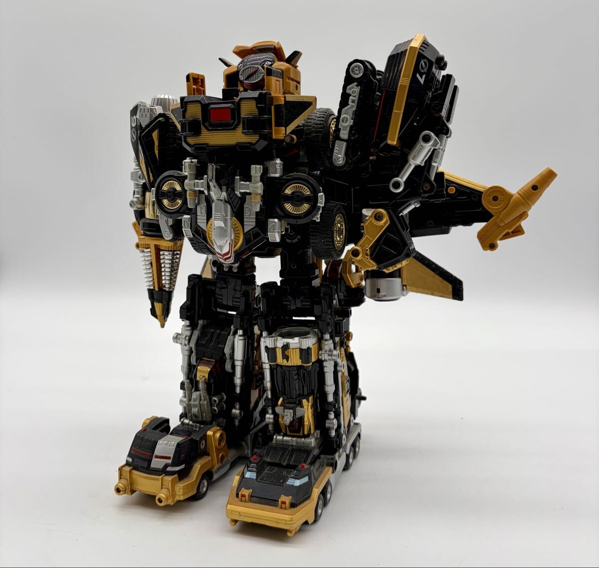 中古】戦隊ロボ 限定 大箱 DX究極轟轟合体 ブラックアルティメットダイ