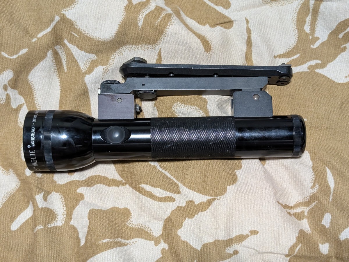 中古】超貴重 伝説の マグライト MagLite 7C 単二電池7本使用 美品の