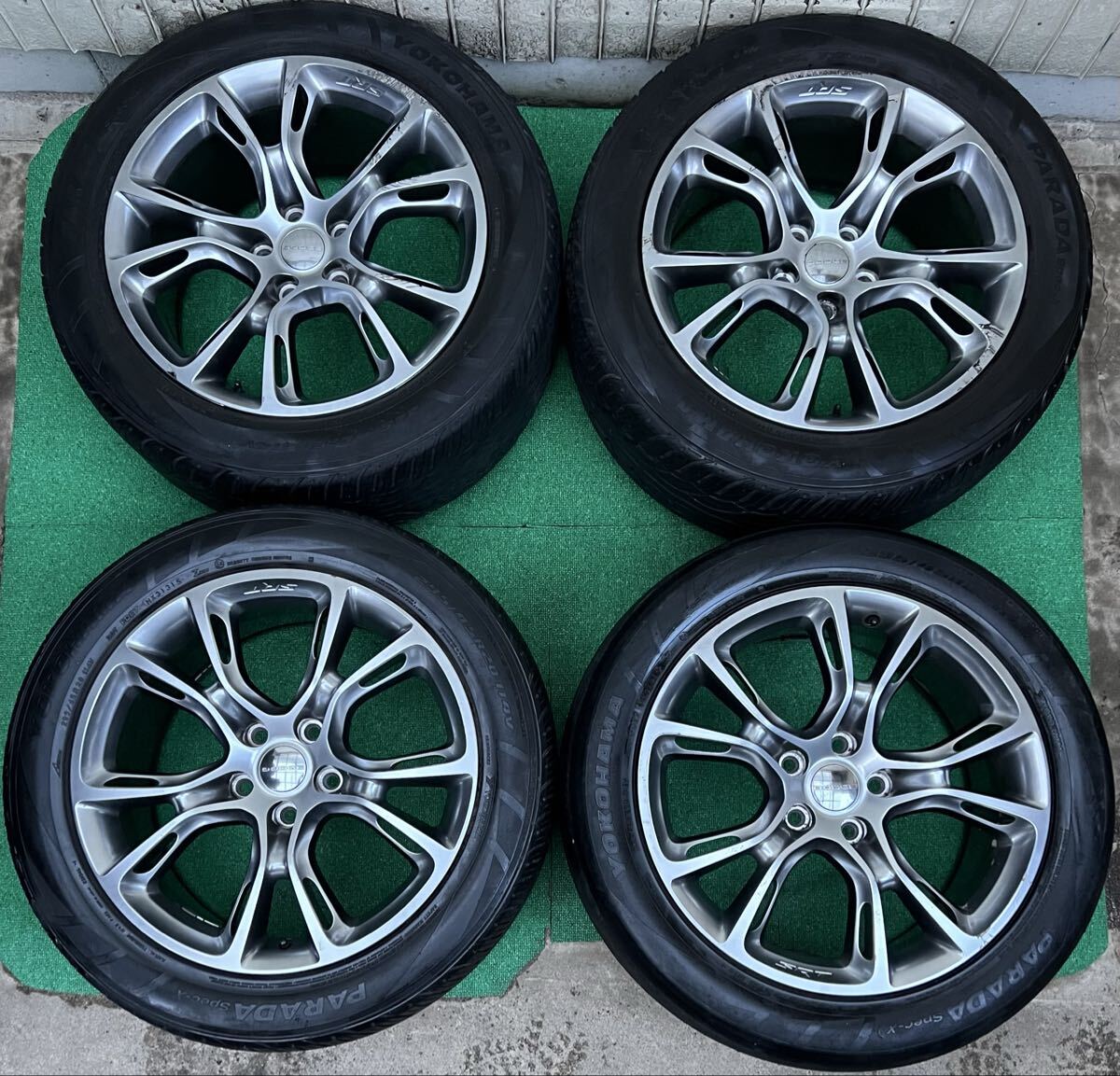 美品！20インチ！JEEP グランドチェロキー純正ホイール☆20x8J 5h