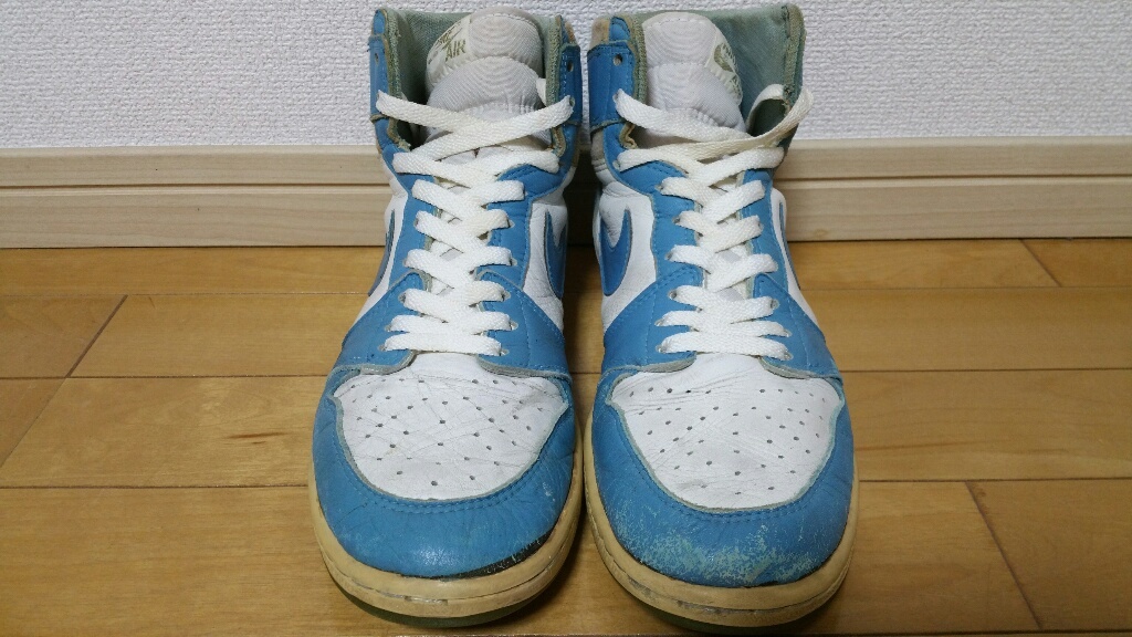 NIKE AIR JORDAN 1 HIGH 白ノースカロライナブルー 1985年 オリジナル