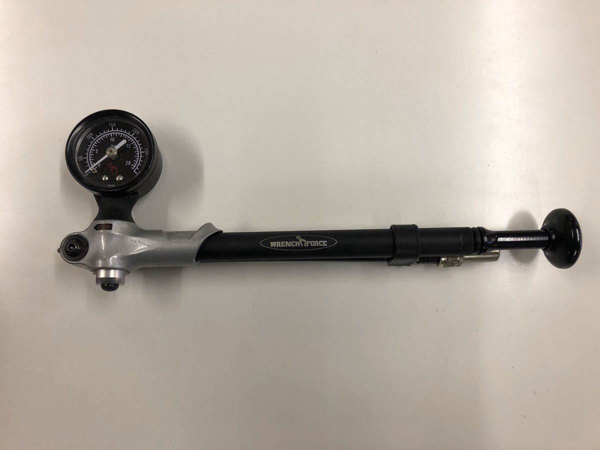 WRENCH FORCE ショックポンプ WRENCH FORCE PROFESSIONAL 300psi FORK PUMP - Damper