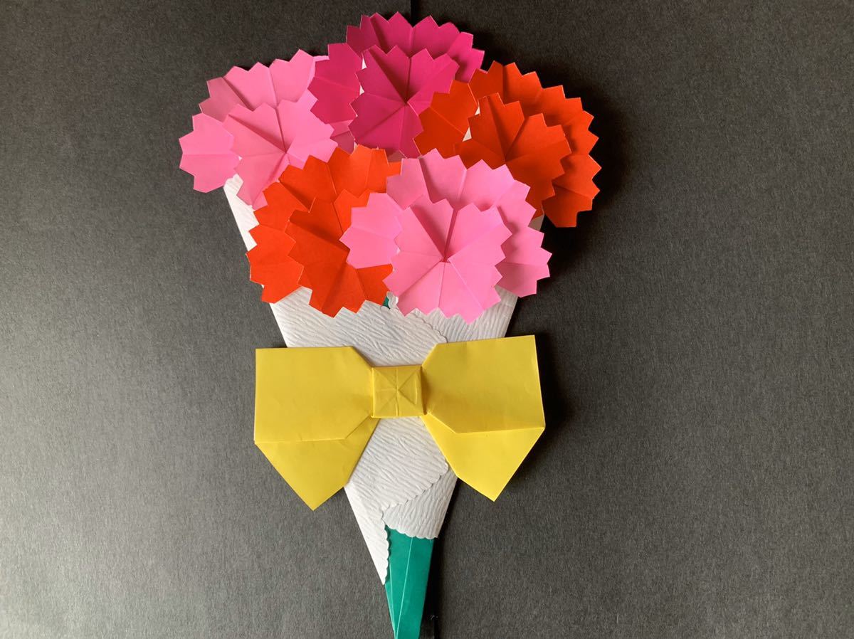 新品 壁面飾り カーネーション花束 折り紙 入学 卒業 母の日 ディスプレイなどに の落札情報詳細 ヤフオク落札価格情報 オークフリー スマートフォン版