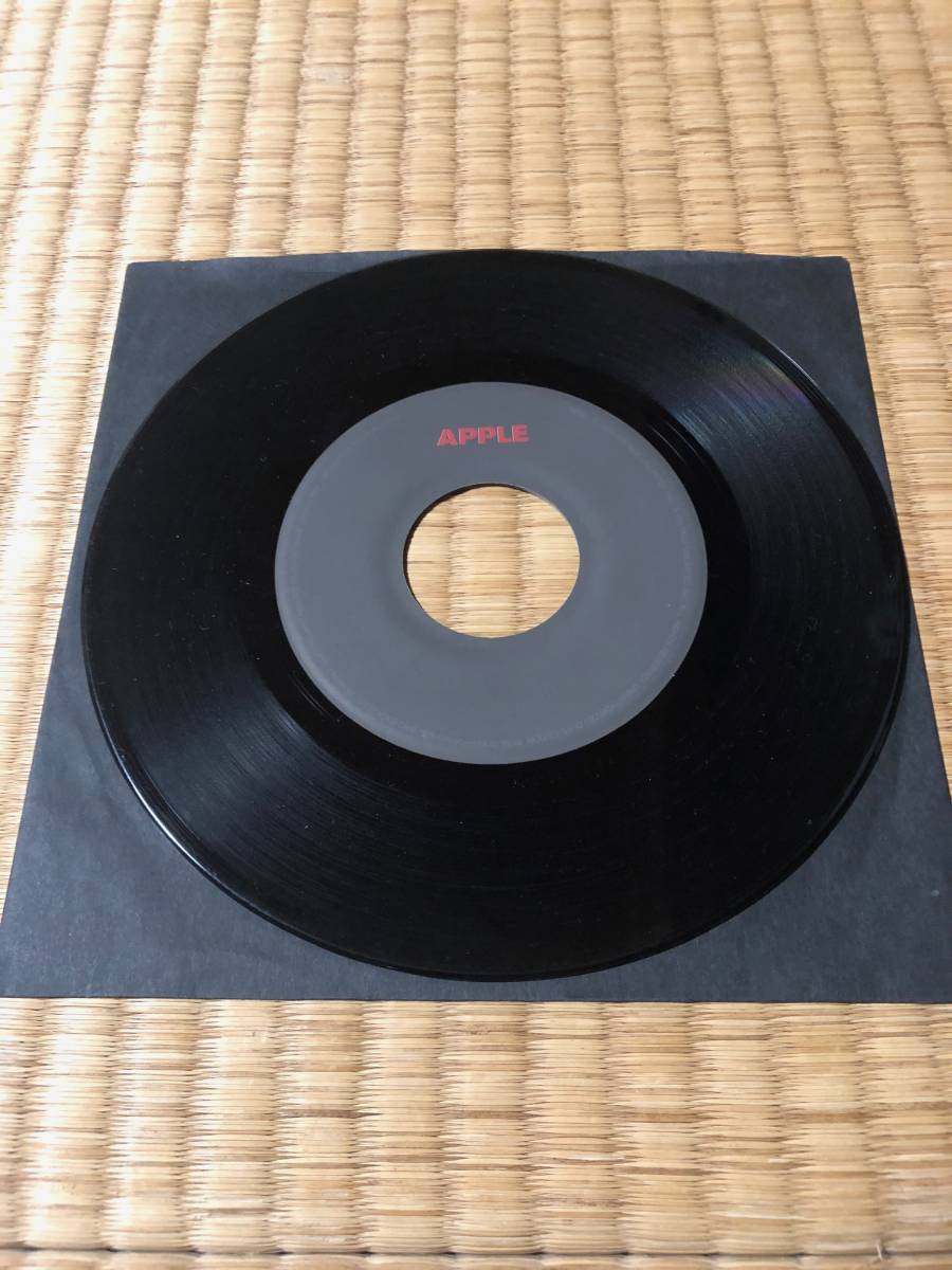 椎名林檎 テイ・トウワ　アップル 7インチレコード　towa tei mqdefault.jpg