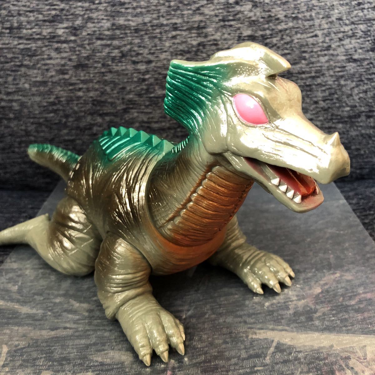 開封美品 やまなや 怪獣郷 リッガー ウルトラセブン マルサン