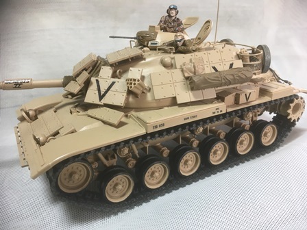 新品】ラジコン改造済み Ⅰ/35 湾岸戦争：リアクティブアーマーM60 A1