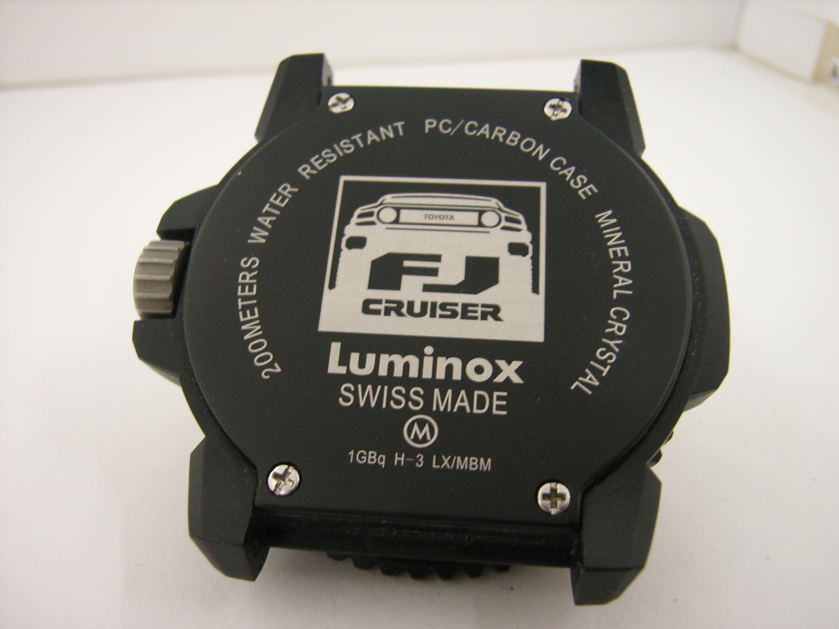 新品　LUMINOX FJ cruiser イエロー　3050 fjクルーザー 1/24 Car NEXT Series No.10 Toyota FJ Cruiser (Two Tone
