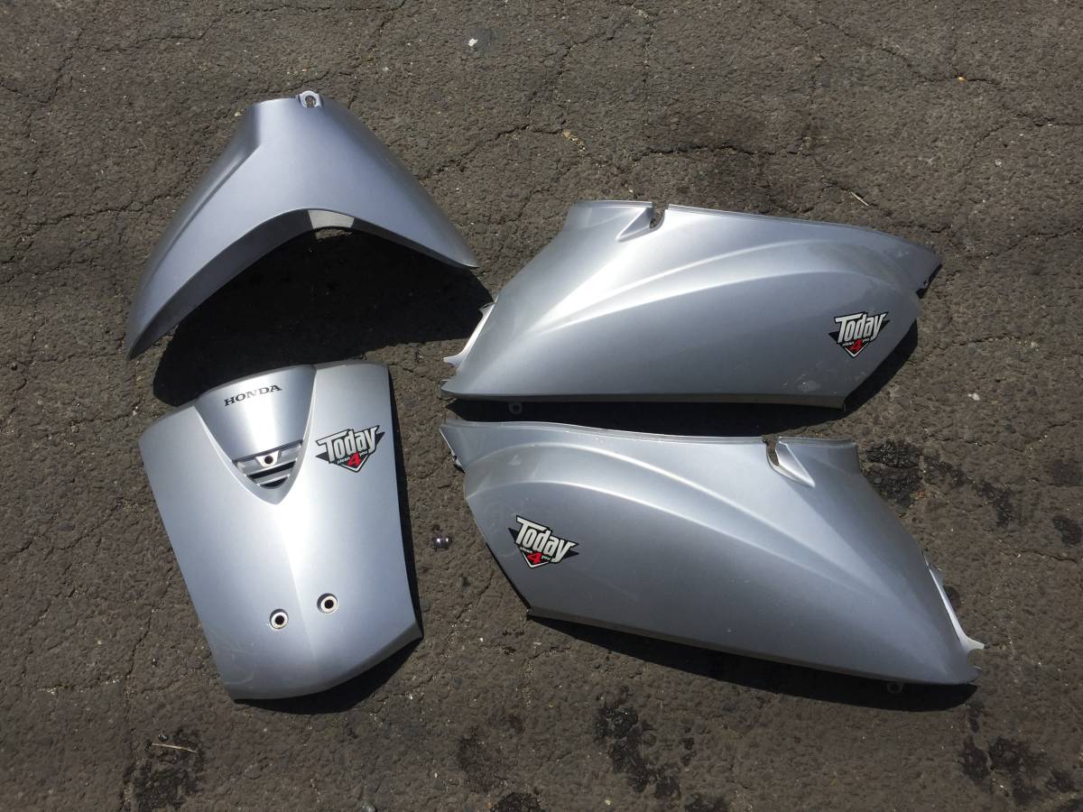 トゥデイ Af61 キャブ車 外装セット 純正 フロントカウル フロントフェンダー サイドカバー左右 の落札情報詳細 ヤフオク落札価格情報 オークフリー スマートフォン版