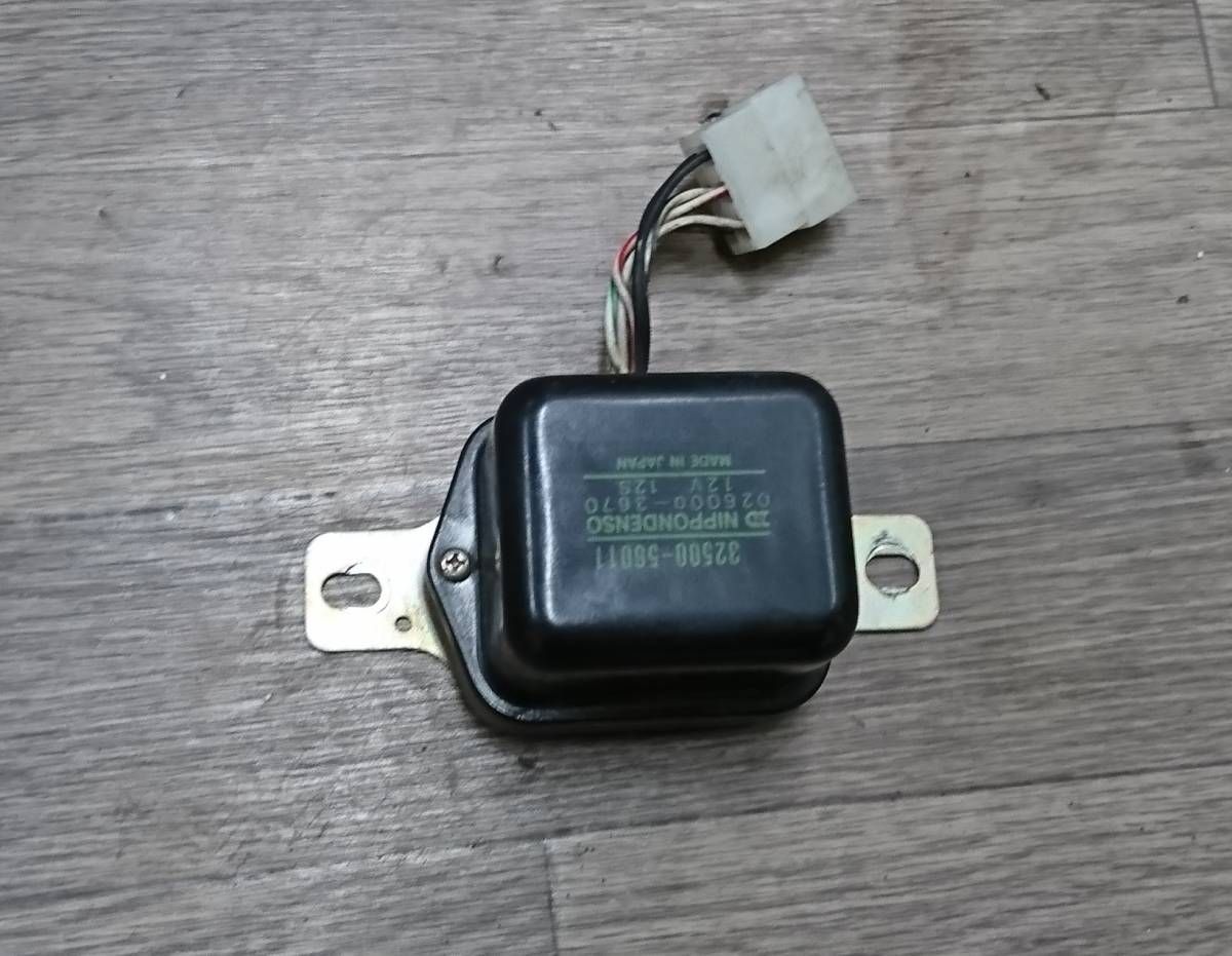 SJ10 ボルテージレギュレーター☆純正品番:32500-56011 日本電装
