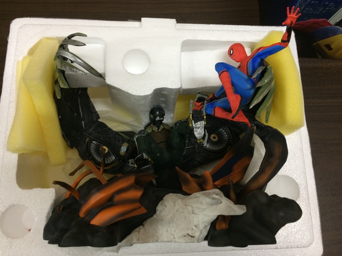 スパイダーマン ホームカミング プレミアムbox 限定コレクタブル フィギュア スパイダーマン Vs バルチャー スパイダーマン Www Nestorscapes Com