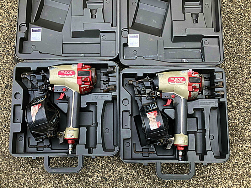 ○○MAX 505 釘打ち機2台 マックス COIL NAILER コイルネイラ○○ の ○○MAX 505 釘打ち機2台 マックス COIL NAILER コイルネイラ○○ の