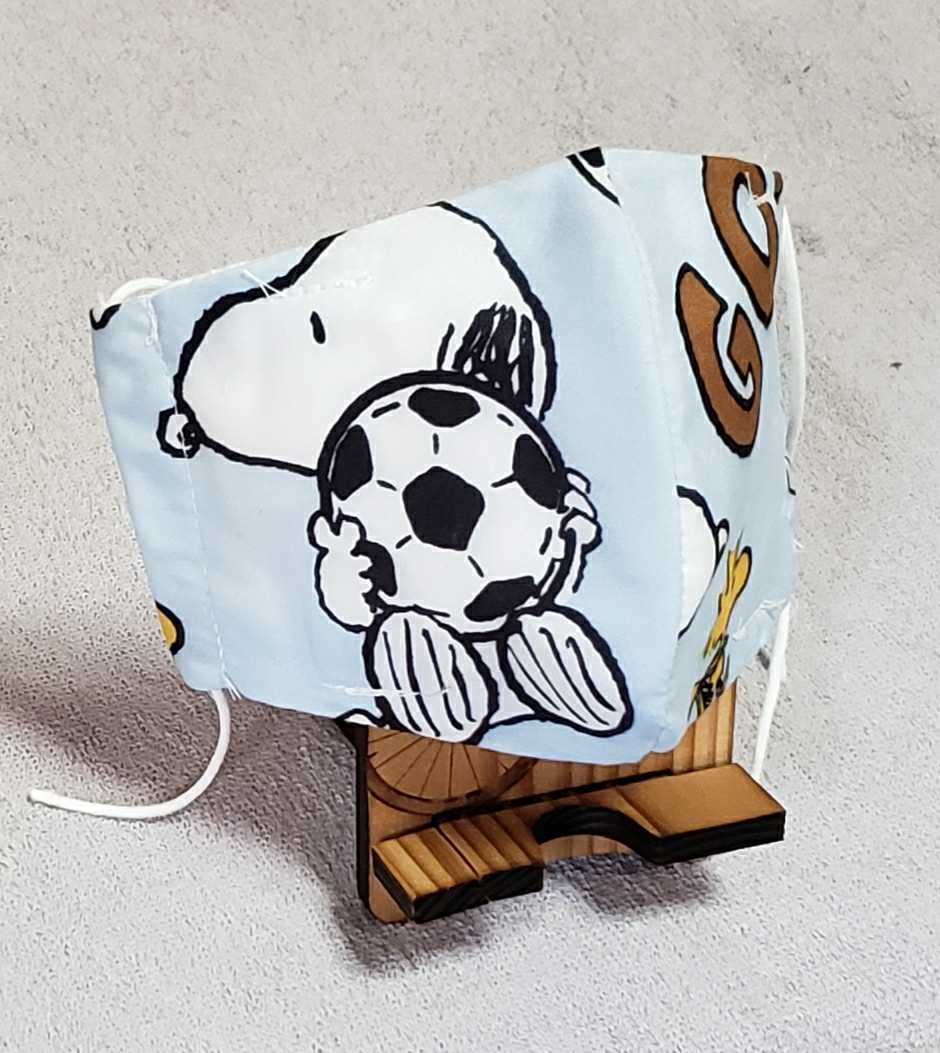 新品 ハンドメイド 布マスク カバー 立体 マスクカバー 子供用 使い捨てマスクと合わせて スヌーピー柄 ポリエステル100 1枚 の落札情報詳細 ヤフオク落札価格情報 オークフリー スマートフォン版