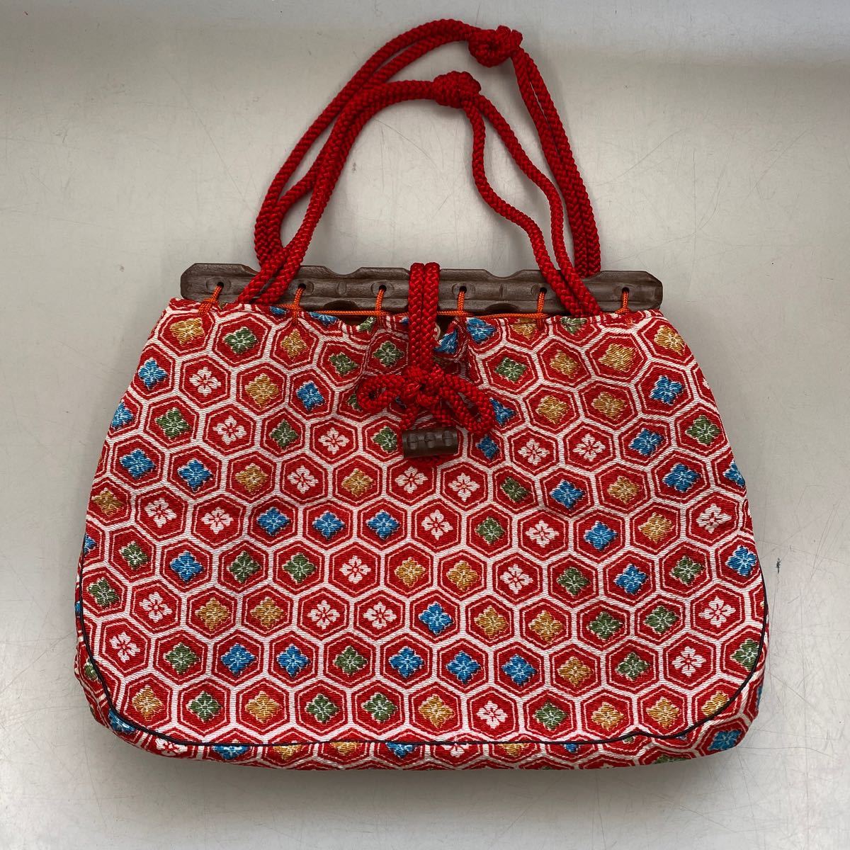 美品 和装小物 着物 浴衣 鞄 カバン バック 財布 巾着 がま口 和装 赤 の落札情報詳細 ヤフオク落札価格情報 オークフリー スマートフォン版