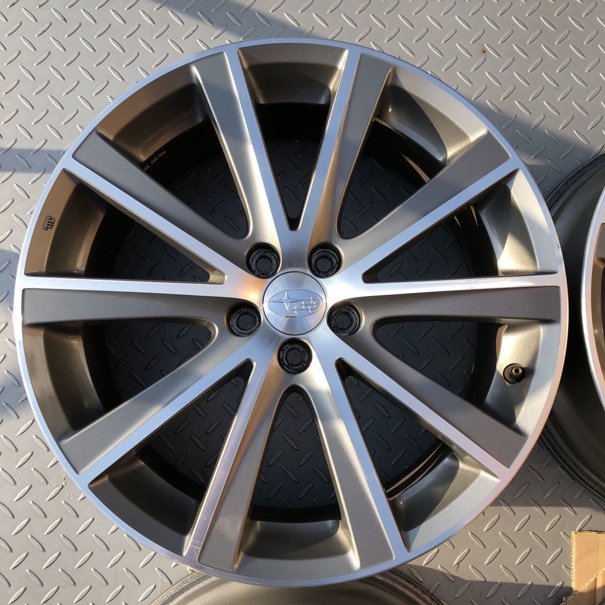 18インチ スバル 純正 BM/BRレガシィ アルミホイール 7.5J-18 off+55 