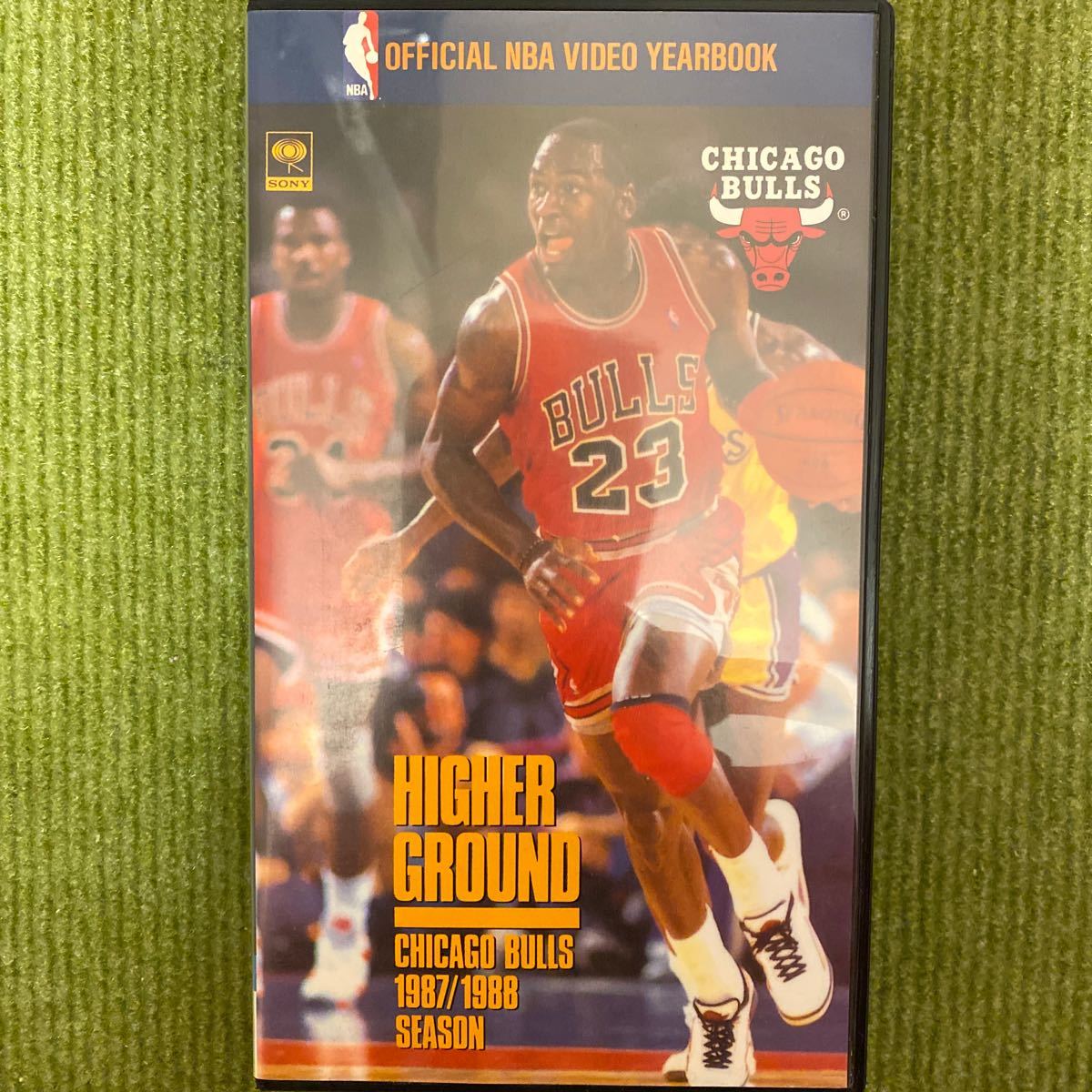 ハイアー・グラウンド シカゴ・ブルズ 1987/1988 Higher Ground: The Chicago Bulls 1987-88 Yearbook - YouTube