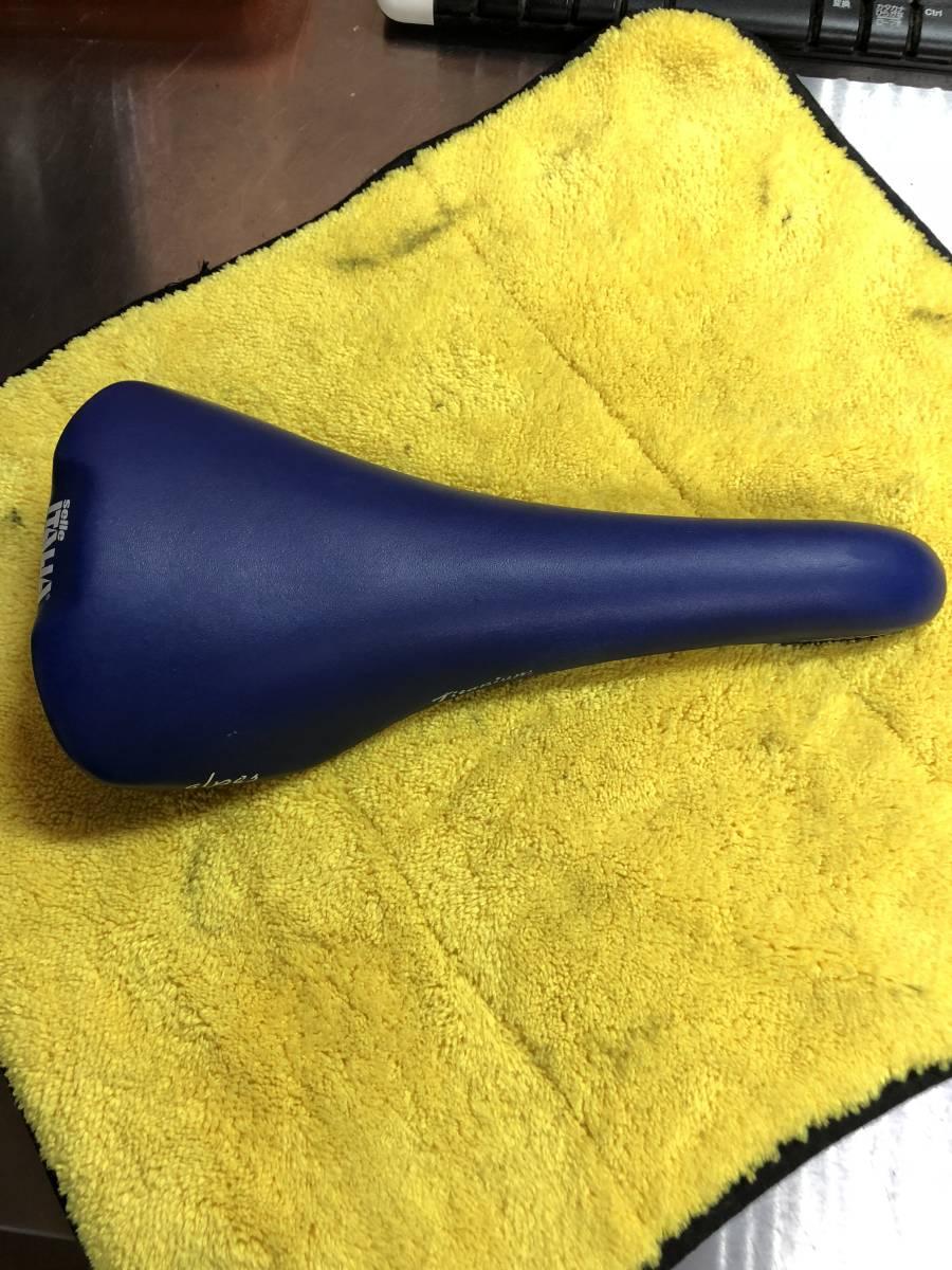 セライタリア フライトチタニウム サドル　青色　ビンテージ 当時もの selle ITALIA Flite Titanium サドル selle ITALIA FLITE
