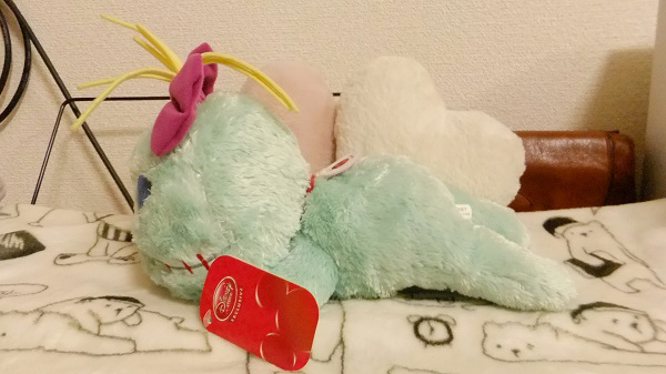 ディズニーストア リロ＆スティッチ スクランプ てんとう虫 寝そべり