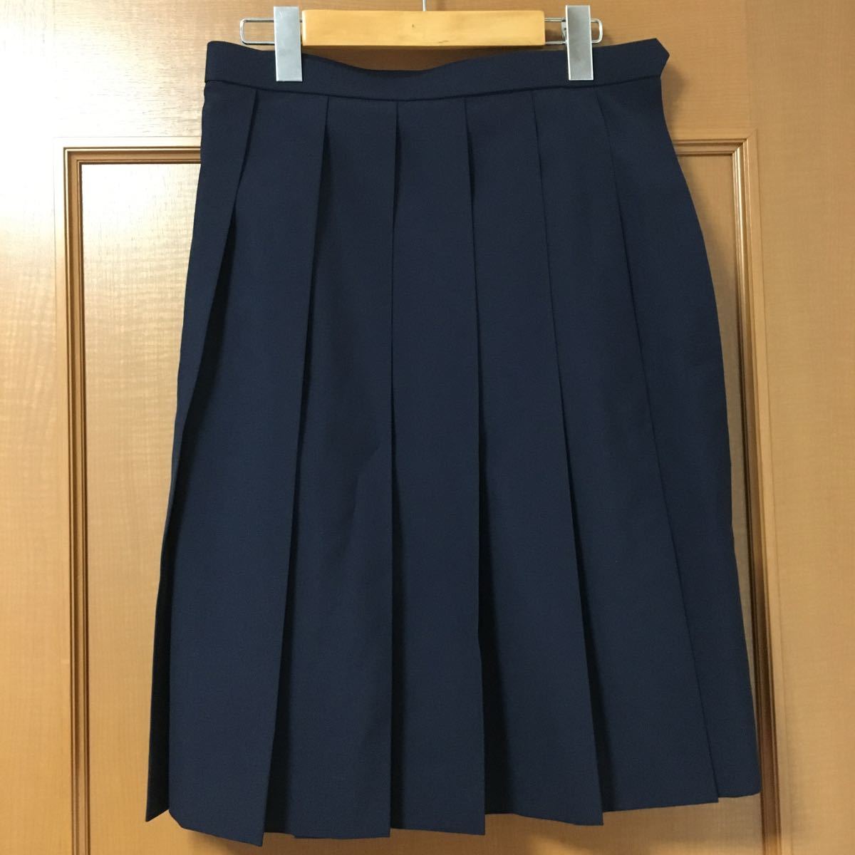 コスプレ女子高校生制服 夏スカート ウエスト66センチベルト下丈57センチ濃紺 展示見本 お互い評価ナシ の落札情報詳細 ヤフオク落札価格情報 オークフリー スマートフォン版