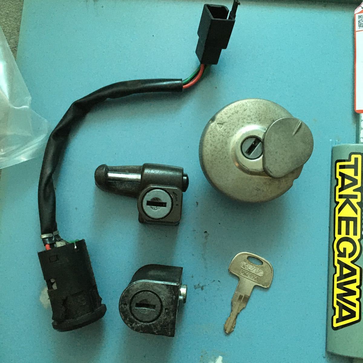 Honda用リトルカブのカギ イグニッション ハンドルロック Fuel Cap ヘルメットホルダーの セット一式 検索モンキー等 メインキー の落札情報詳細 ヤフオク落札価格情報 オークフリー スマートフォン版
