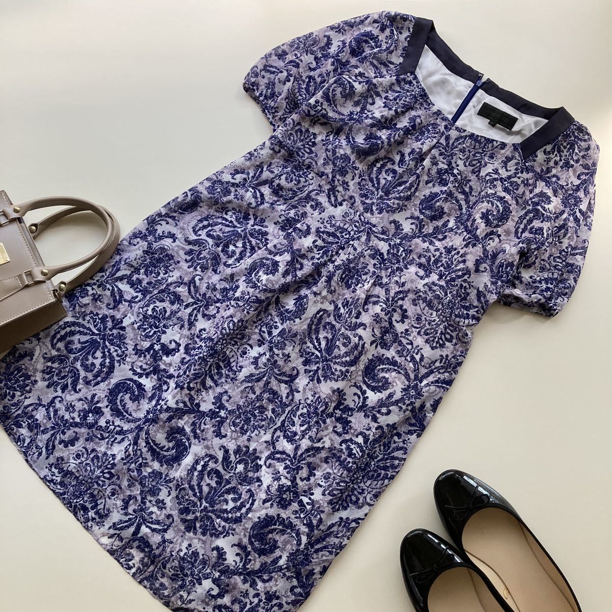 アンタイトル Untitled 素敵な 総柄 チュニック ワンピース 大きいサイズ 42 の落札情報詳細 ヤフオク落札価格情報 オークフリー スマートフォン版