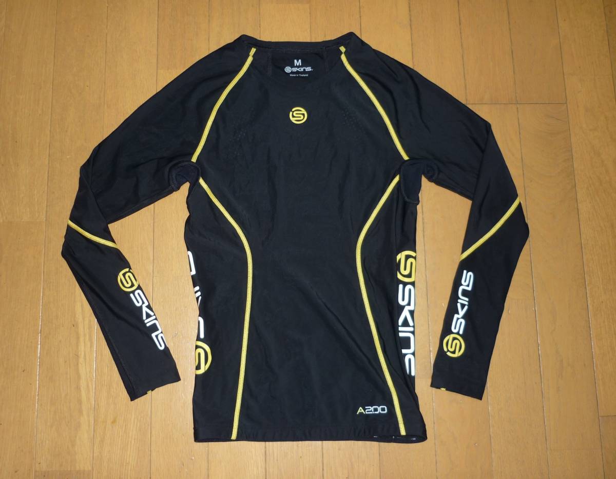 【正規品】 スキンズ〈SKINS〉A200上下セット XL 土臭い ウエイトトレーニング