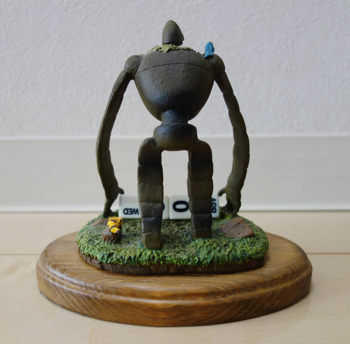 ジブリがいっぱい 万年カレンダー 天空の城ラピュタ ロボット兵 の落札情報詳細 ヤフオク落札価格情報 オークフリー スマートフォン版