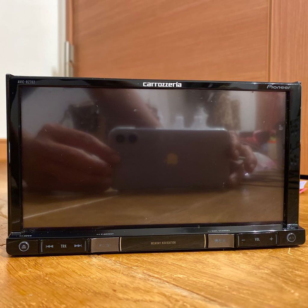 半年使用 カロッツェリア AVIC-RZ702
