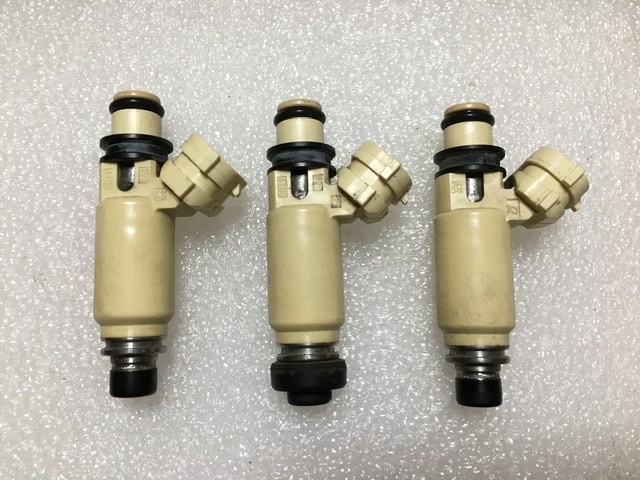 自動車部品 6 個の燃料インジェクター トヨタ T100 タコマ 4 ランナー
