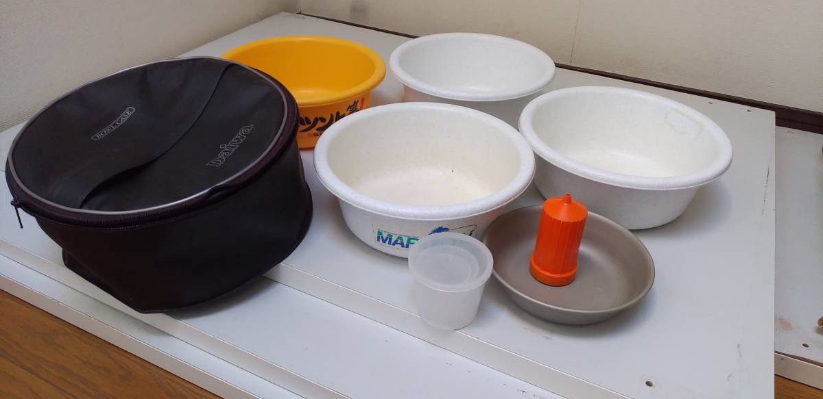 送料込み即決 ヘラブナ エサボウルセット 計量カップ うどんポンプ付き Daiwaケース エサボール の落札情報詳細 ヤフオク落札価格情報 オークフリー