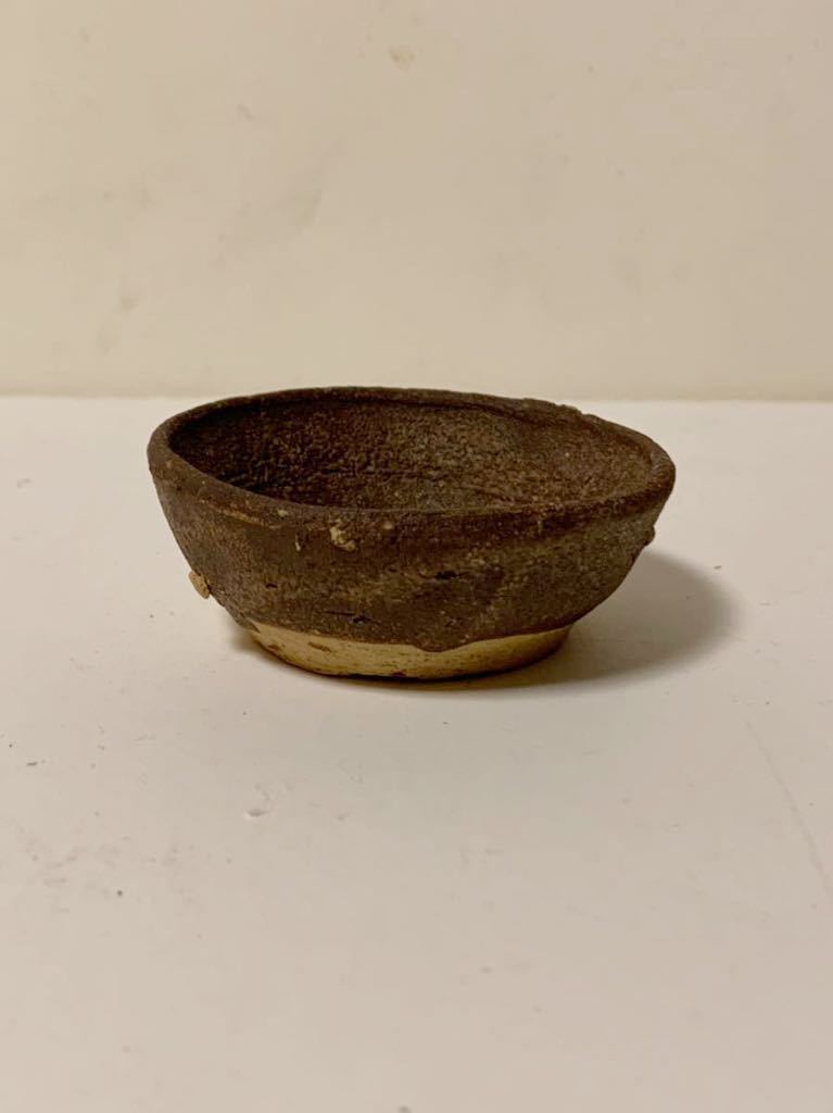 瀬戸焼　鉄釉唐草文石皿　江戸時代中期頃 瀬戸焼鉄釉唐草文石皿江戸時代中期頃