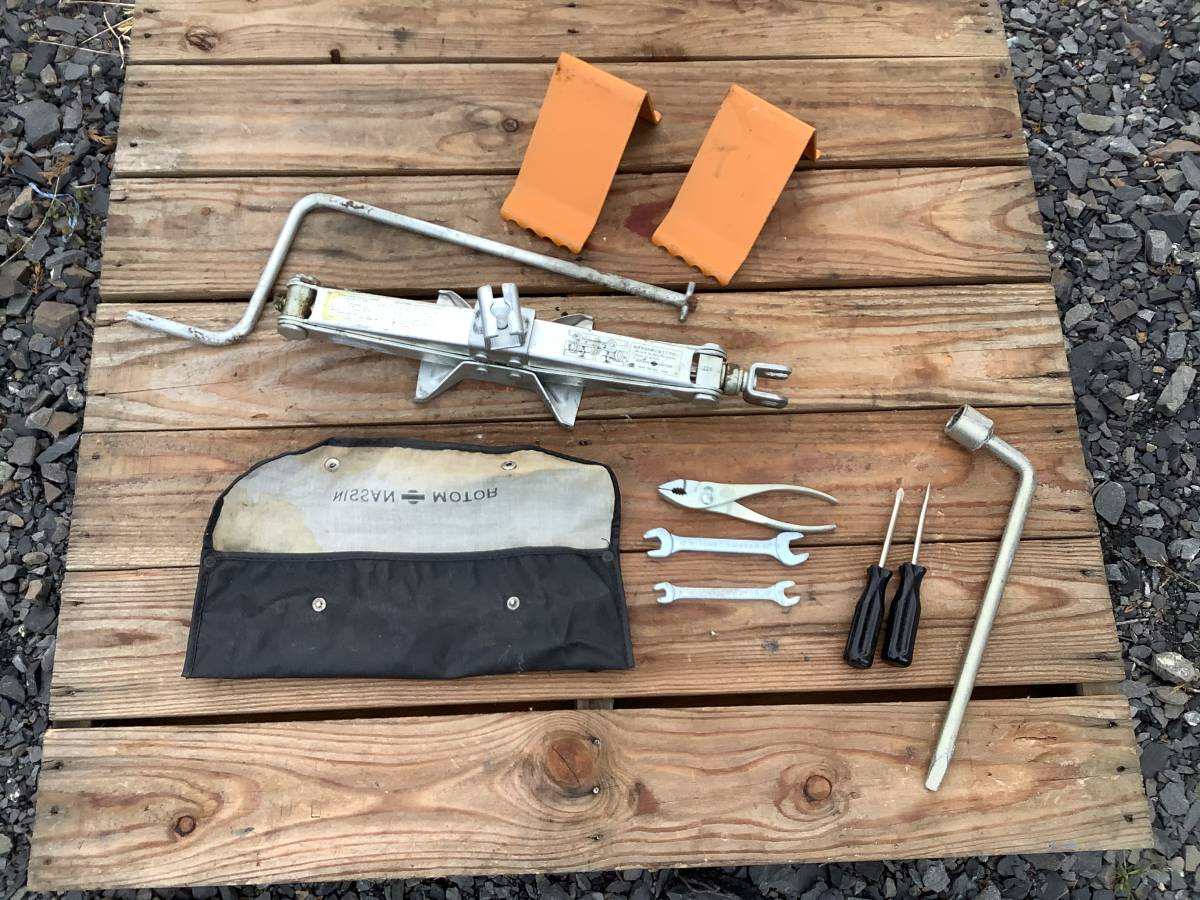 当時物NISSAN日産純正工具/ハコスカ・フェアレディZ・ブタケツローレル・ケンメリ・旧車・絶版車・高速有沿・セドリック・ブルーバード510 当時物NISSAN日産純正工具⁄ハコスカ・フェアレディZ・ブタケツローレル