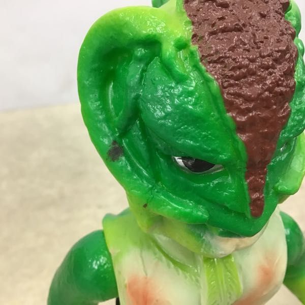 1円～ ユニファイブ 仮面ライダー サラセニアン 黄緑成型、サソリ男