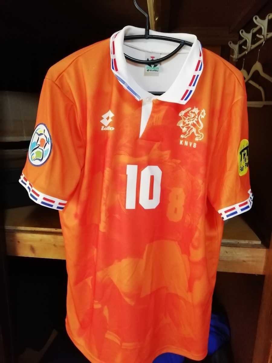 予約受付中 ベルカンプのオランダ代表ヴィンテージユニホームになります アメリカンフットボール