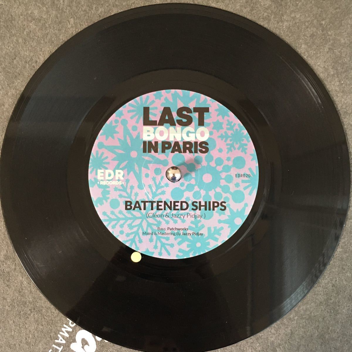 LAST BONGO IN PARIS / BATTENED SHIPS / LET IT BE ME 7インチ