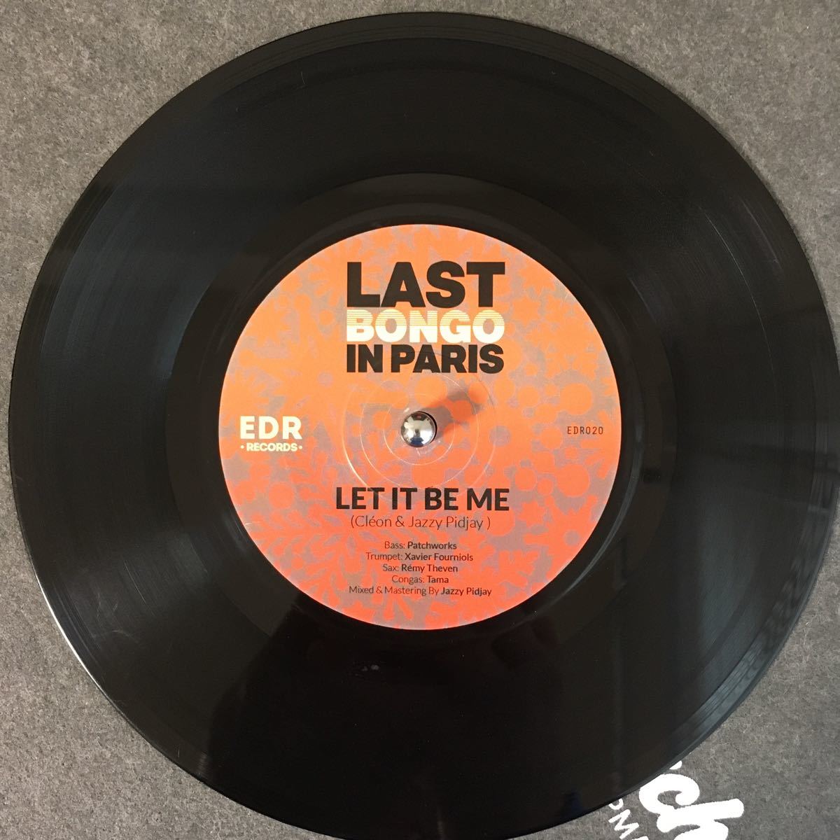 LAST BONGO IN PARIS / BATTENED SHIPS / LET IT BE ME 7インチ