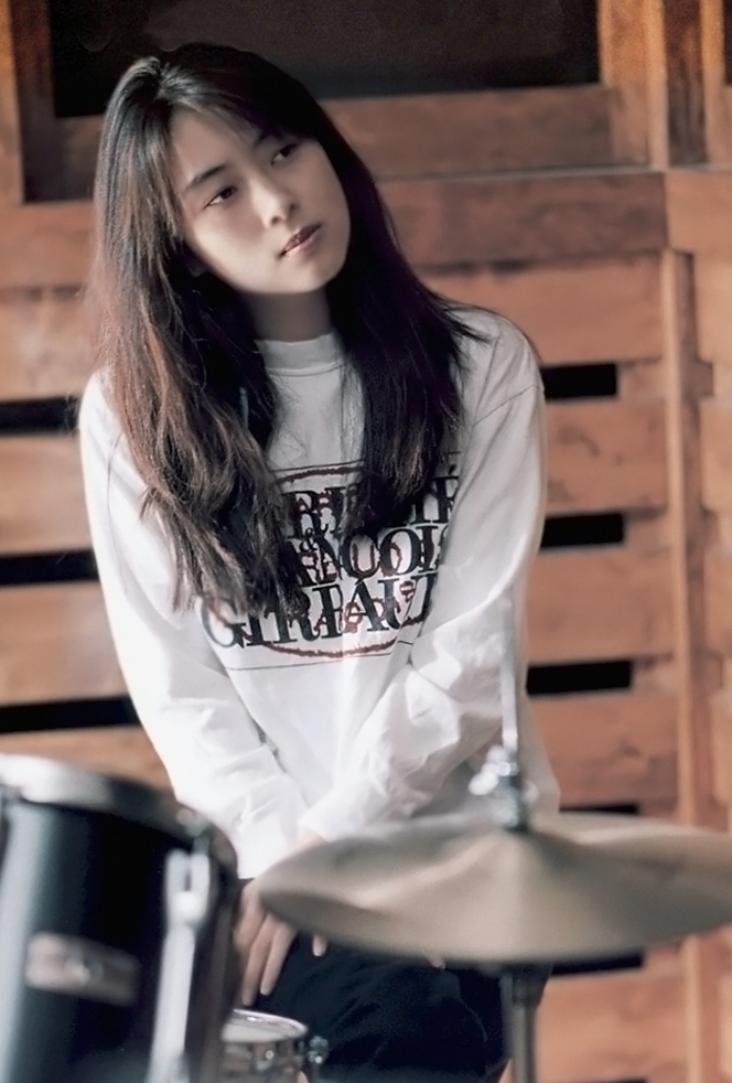 Amazon.co.jp: ZARD 蒲池幸子 15枚AC 坂井泉水 貴重 L版 写真