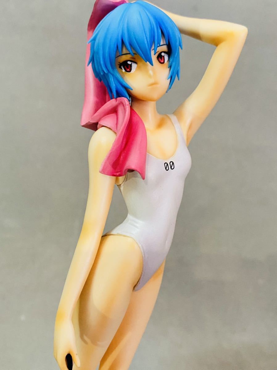 新世紀エヴァンゲリオン プレミアムサマービーチフィギュア　アスカ　レイ２体セット Amazon.co.jp: 新世紀エヴァンゲリオン プレミアムサマービーチ