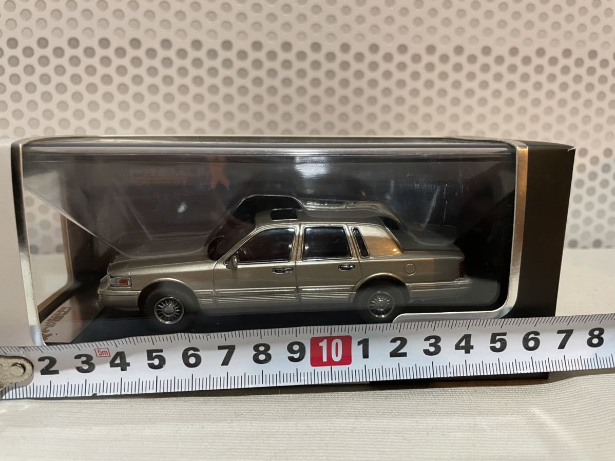 Premium X リンカーンタウンカー Premium X リンカーンタウンカー