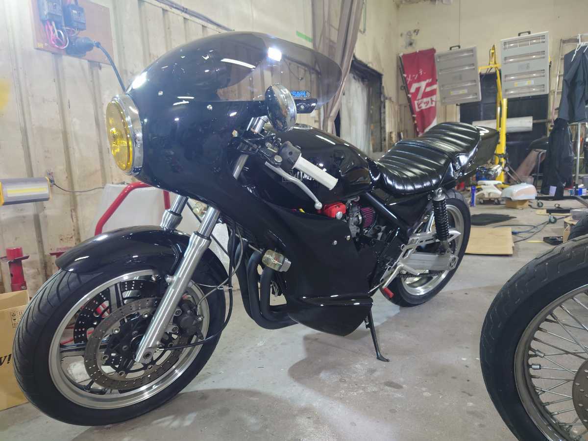ゼファー400 カフェレーサー 車検取ったばっかり