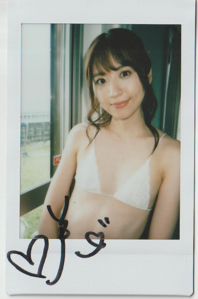 E.. 白川希美 白川のぞみ 直筆サイン入り 現場チェキ 「ふわふわ