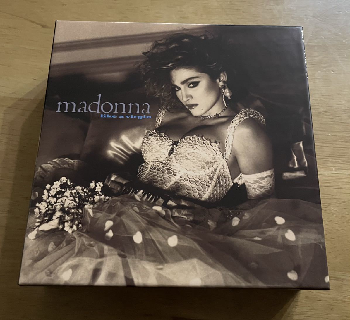 マドンナ ライク・ア・ヴァージン ポスター 非売品　B2サイズ 0626マドンナ Madonna ポスター ライク・ア・ヴァージン 告知